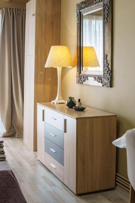 Eleana'S Art Studio Apartment Thessaloniki Exterior photo